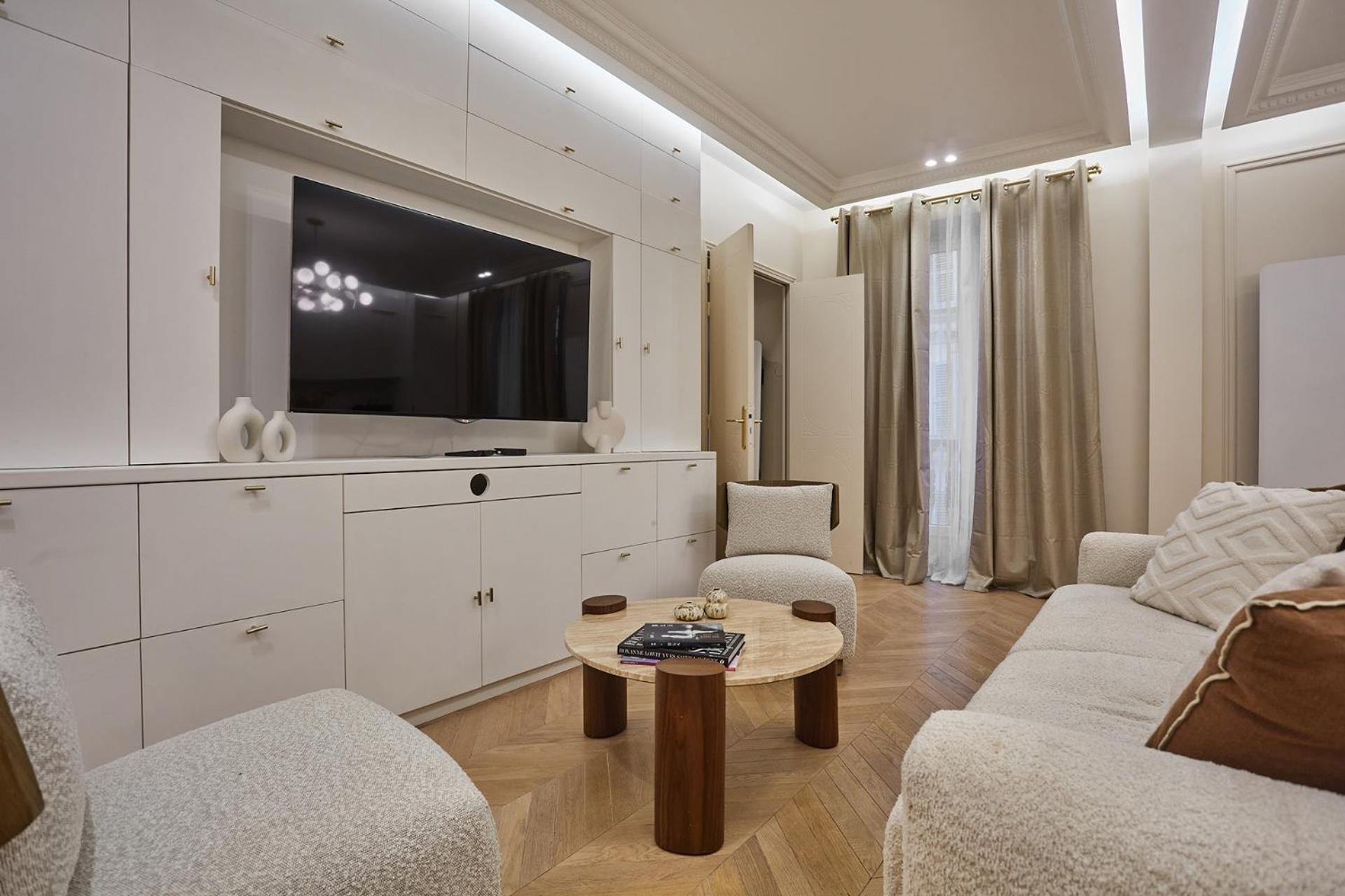 Apartment In The Marais With Air-conditioned By Studioprestige